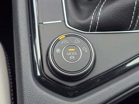 New 2026 Volkswagen Taos SE AWD/4WD image 37
