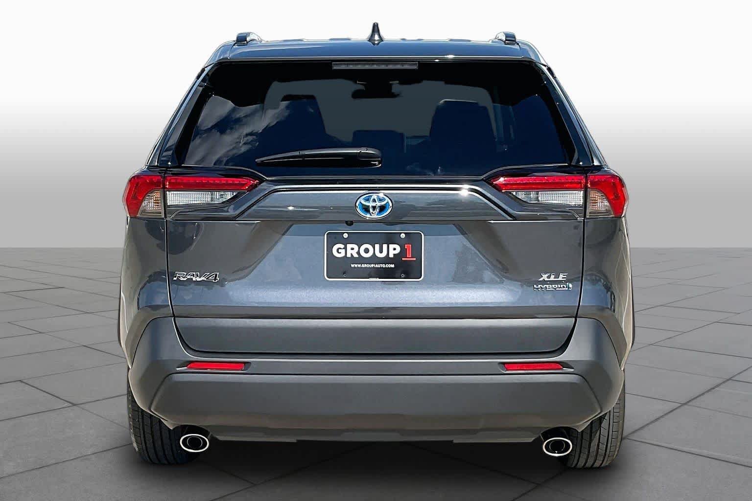 Used 2023 Toyota RAV4 XLE w/ Convenience Package AWD/4WD image 5
