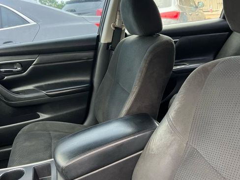 Used 2015 Nissan Altima 2.5 SV FWD image 7