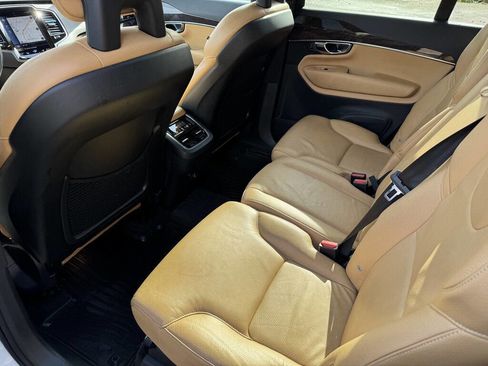 Used 2016 Volvo XC90 T6 Momentum w/ Protection Package Plus image 17