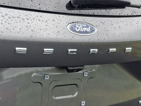 Certified 2022 Ford Escape SEL AWD/4WD image 31