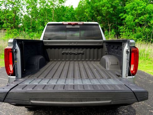 Used 2024 GMC Sierra 1500 AT4X AWD/4WD image 29