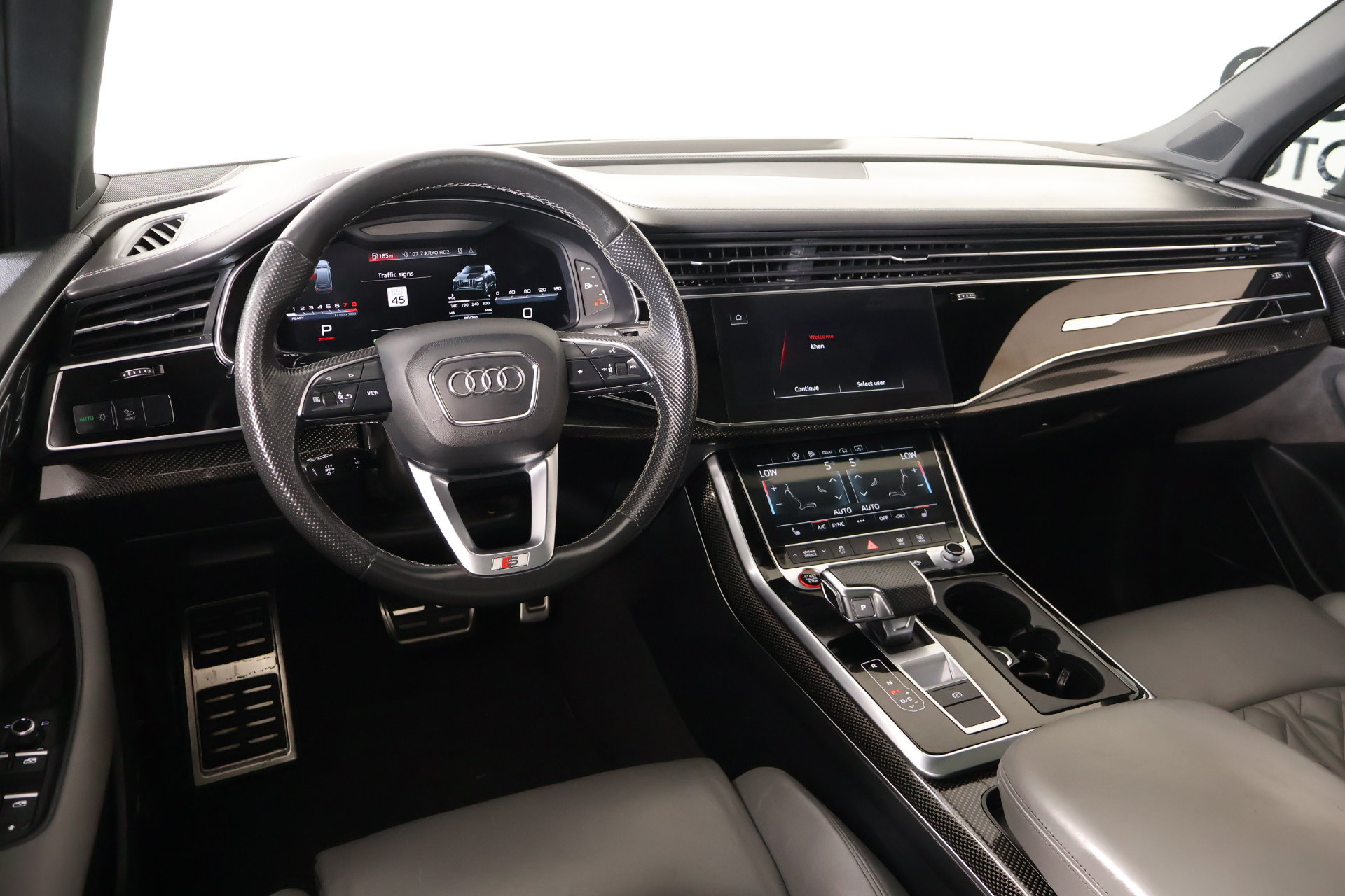 Used 2021 Audi SQ7 Premium Plus w/ Driver Assistance Package AWD/4WD image 2