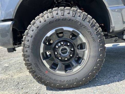 New 2026 Ford F250 Platinum w/ Tremor Off-Road Package image 12