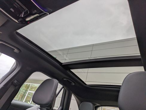 New 2026 Mercedes-Benz GLC 43 AMG 4MATIC image 14