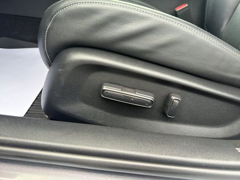 Used 2019 Honda Insight Touring image 11
