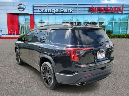 Used 2023 GMC Acadia SLE w/ Elevation Edition image 3