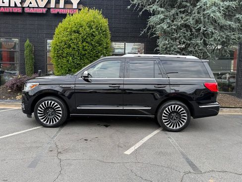 Used 2020 Lincoln Navigator Black Label w/ Cargo Convenience Package AWD/4WD image 9