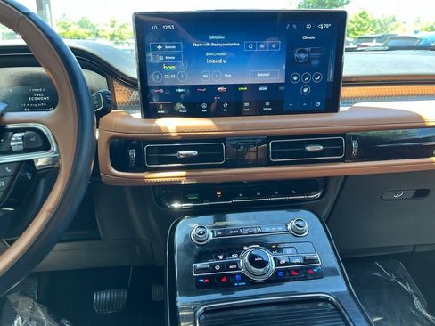 Certified 2023 Lincoln Nautilus Black Label AWD/4WD image 31