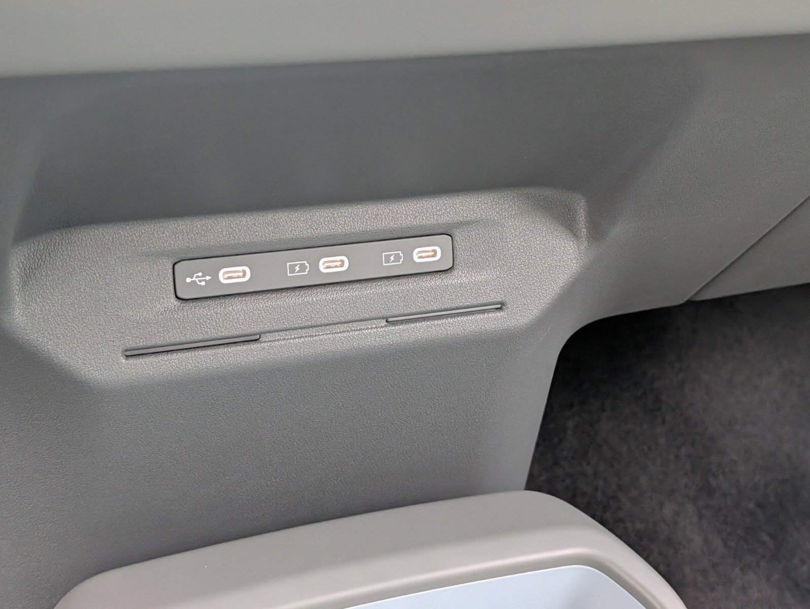 New 2027 Kia EV3 Wind AWD/4WD image 10