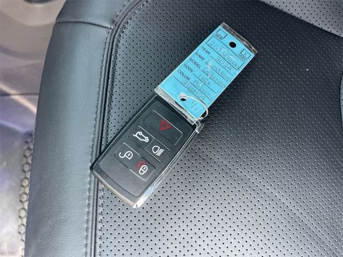 Used 2024 Land Rover Defender 110 X image 38