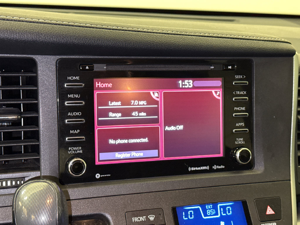 Used 2020 Toyota Sienna SE FWD image 23