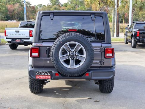 Used 2020 Jeep Wrangler Unlimited Sahara image 20