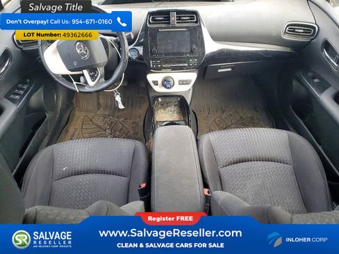 Used 2017 Toyota Prius Prime Plus FWD image 11