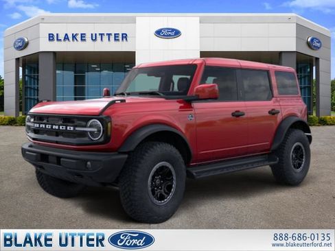 New 2026 Ford Bronco Outer Banks w/ Sasquatch Package AWD/4WD image 1