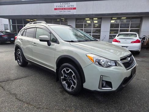 Used 2016 Subaru Crosstrek 2.0i Premium w/ Moonroof Package image 41