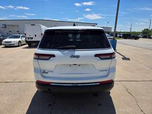 Used 2021 Jeep Grand Cherokee L Limited AWD/4WD image 7