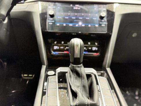 Used 2023 Volkswagen Arteon SEL Premium image 26