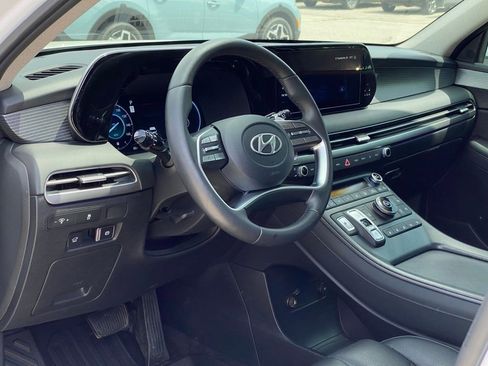 Used 2025 Hyundai Palisade Limited FWD image 10