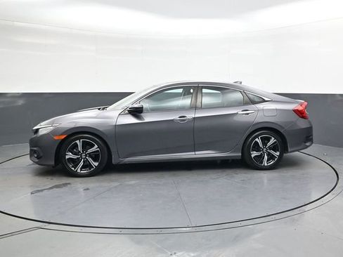 Used 2017 Honda Civic Touring image 7