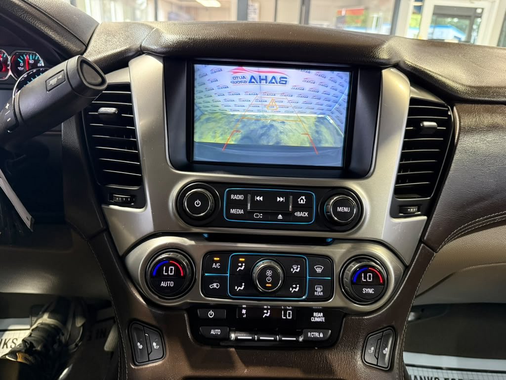 Used 2020 Chevrolet Suburban LT AWD/4WD image 10