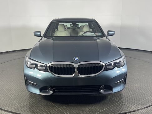 Used 2019 BMW 330i xDrive Sedan w/ Driving Assistance Package image 2