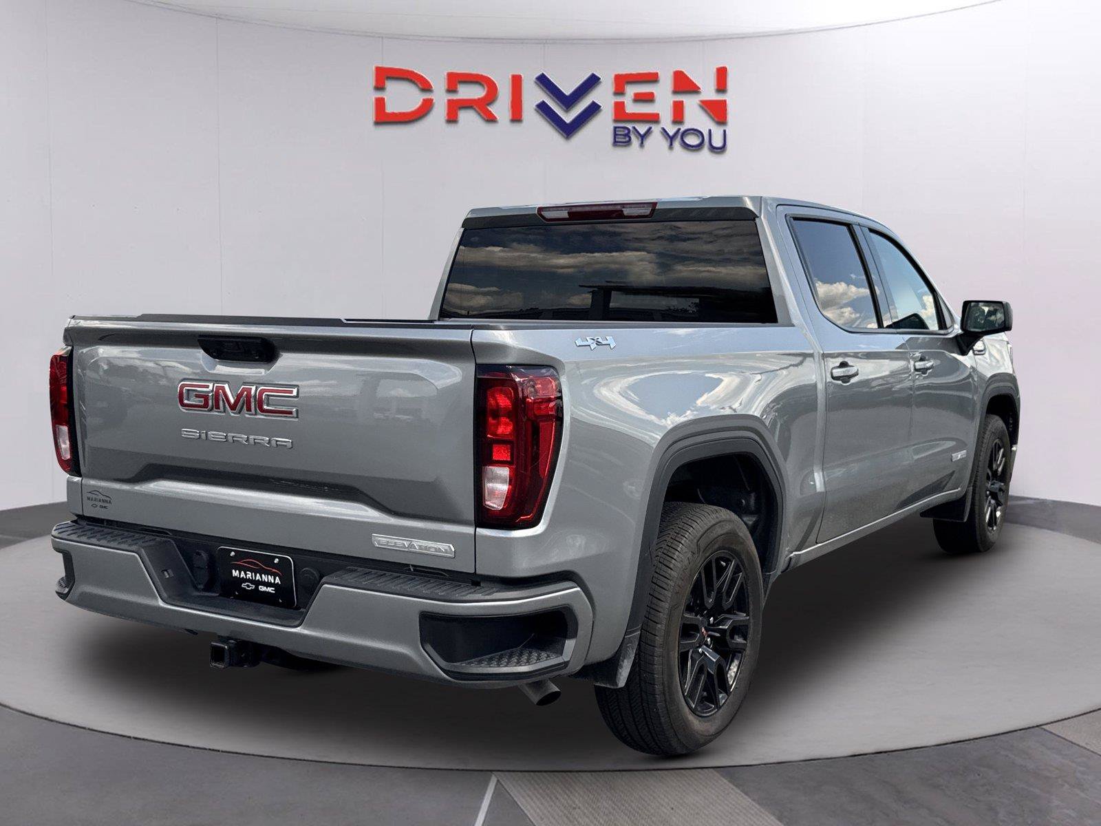 Used 2026 GMC Sierra 1500 Elevation AWD/4WD image 4
