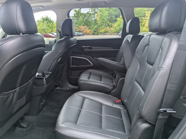 Used 2021 Kia Telluride EX w/ EX Premium Package FWD image 17