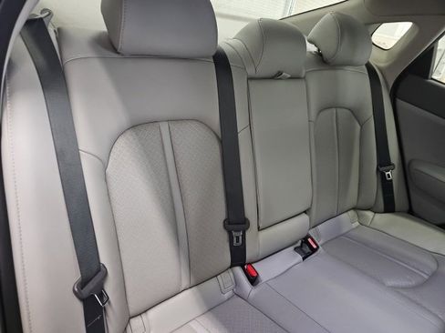 Used 2016 Kia Optima EX w/ Premium Package image 16