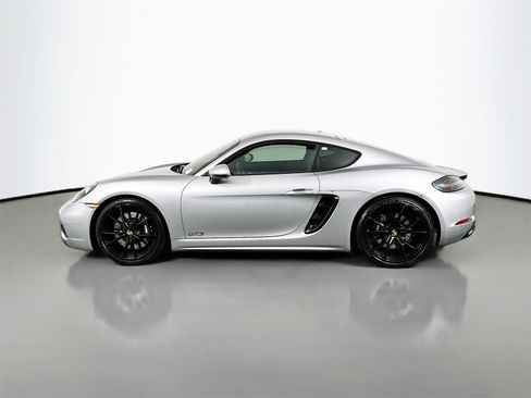 Used 2018 Porsche 718 Cayman GTS image 4