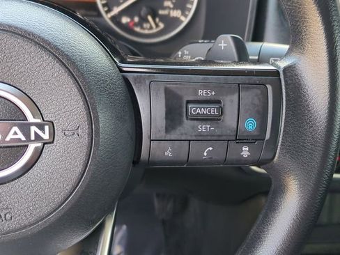 Used 2023 Nissan Rogue SV AWD/4WD image 13