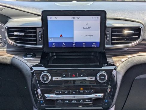 Used 2022 Ford Explorer Limited w/ Equipment Group 301A image 18
