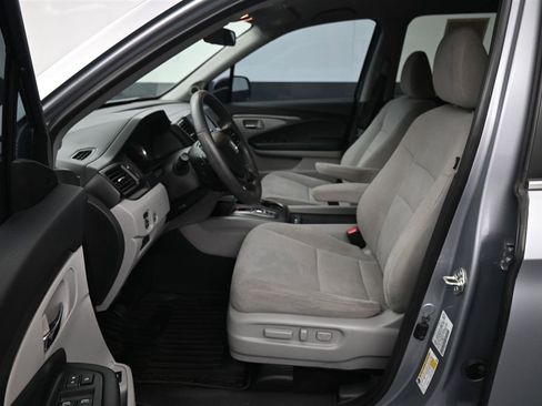 Used 2021 Honda Pilot EX image 10
