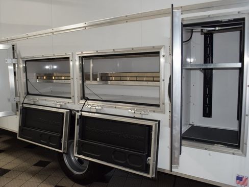 New 2025 Chevrolet Express 4500 w/ Power Convenience Package image 42