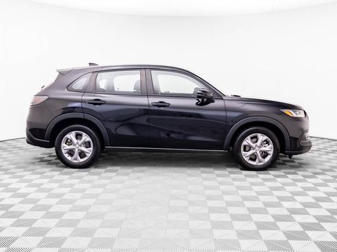 Used 2024 Honda HR-V LX image 8