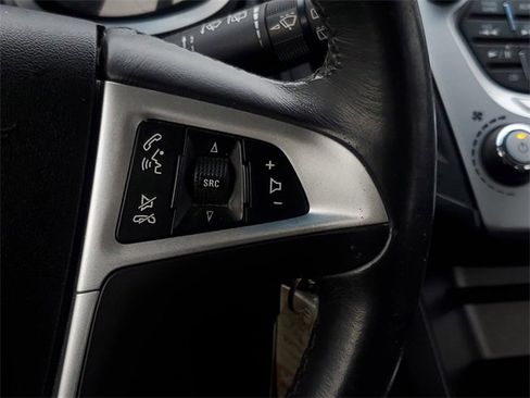 Used 2011 Chevrolet Equinox LT image 17