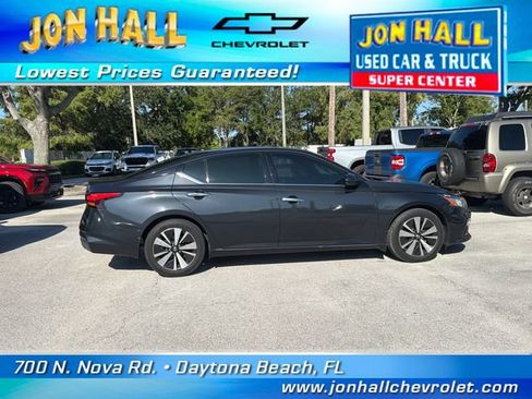 Used 2019 Nissan Altima 2.5 SV FWD image 11