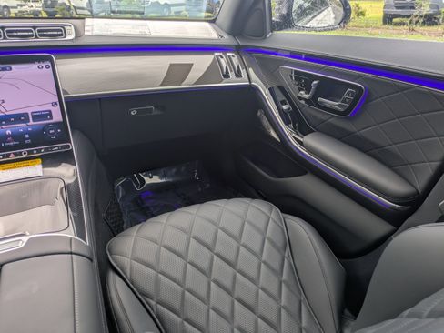 New 2025 Mercedes-Benz S 580 4MATIC Sedan image 25