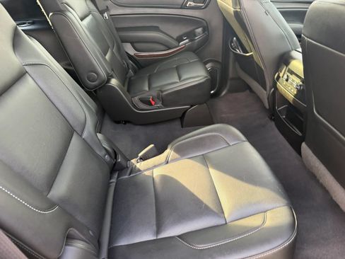 Used 2019 GMC Yukon SLT w/ Premium Edition AWD/4WD image 58