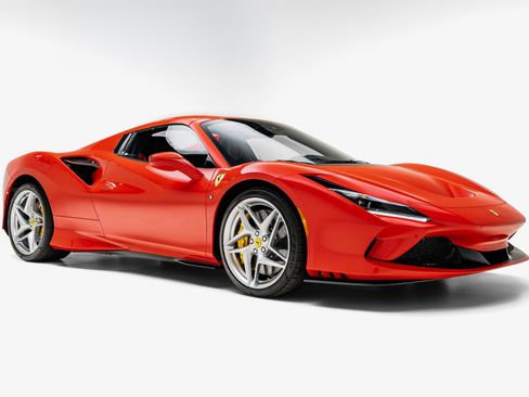 Used 2022 Ferrari F8 Tributo RWD image 8