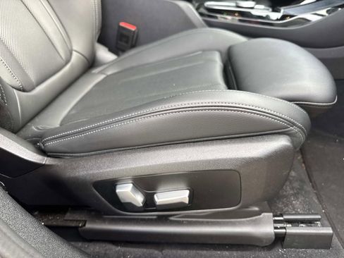 Used 2022 BMW X3 sDrive30i w/ M Sport Package image 13