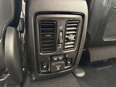 Used 2024 Dodge Durango R/T AWD/4WD image 14