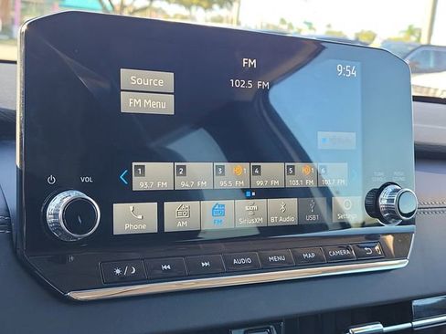 Used 2025 Mitsubishi Outlander SE image 32