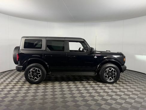 Used 2025 Ford Bronco Outer Banks AWD/4WD image 9