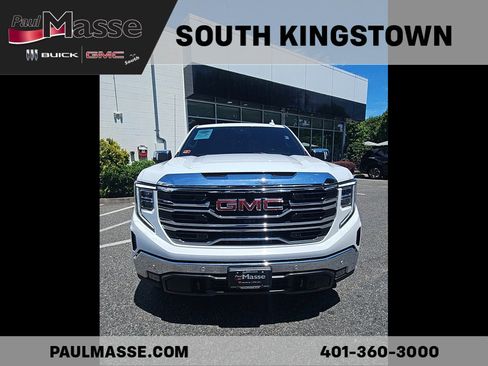 Used 2022 GMC Sierra 1500 SLT w/ SLT Convenience Package AWD/4WD image 2
