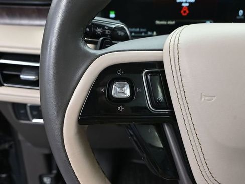 Used 2022 Lincoln Aviator Reserve w/ Elements Package Plus image 29