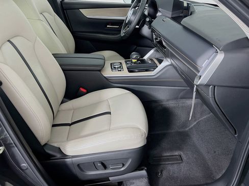 New 2026 MAZDA CX-90 Plug-In Hybrid w/Premium Sport AWD/4WD image 23