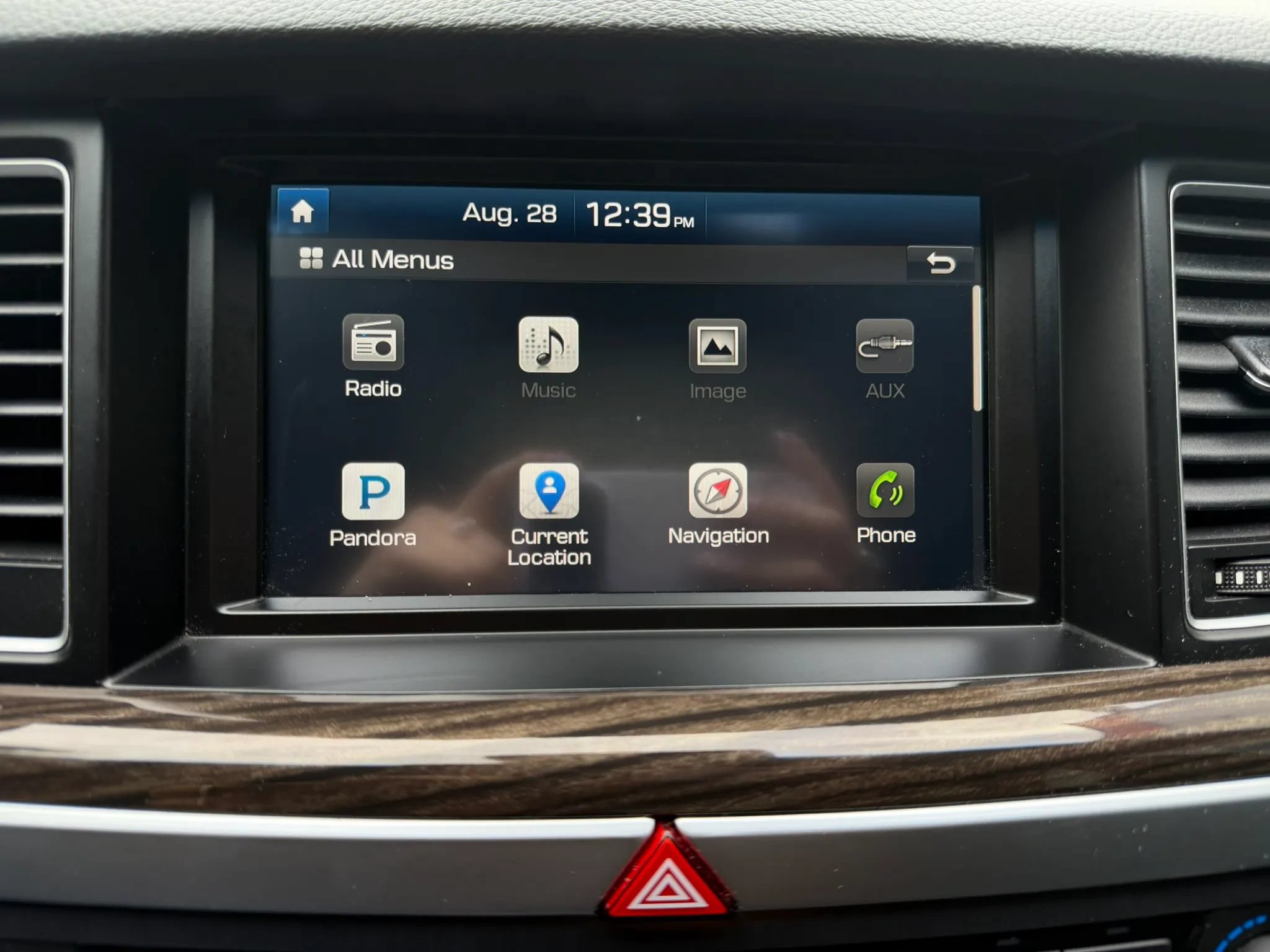 Used 2017 Genesis G80 3.8 RWD image 30