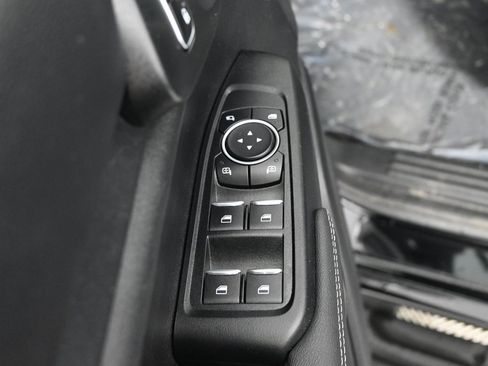 Used 2024 Ford Ranger XLT w/ FX4 Off-Road Package image 19