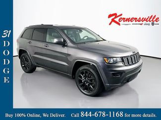 Used 2021 Jeep Grand Cherokee Laredo X AWD/4WD video 1